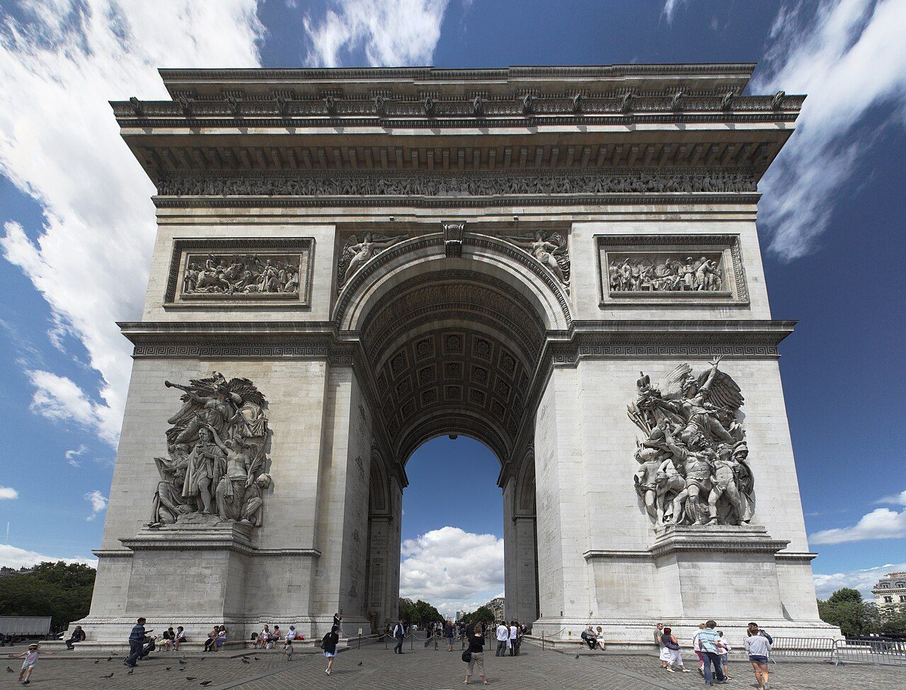 Arc de Triomphe — Paris