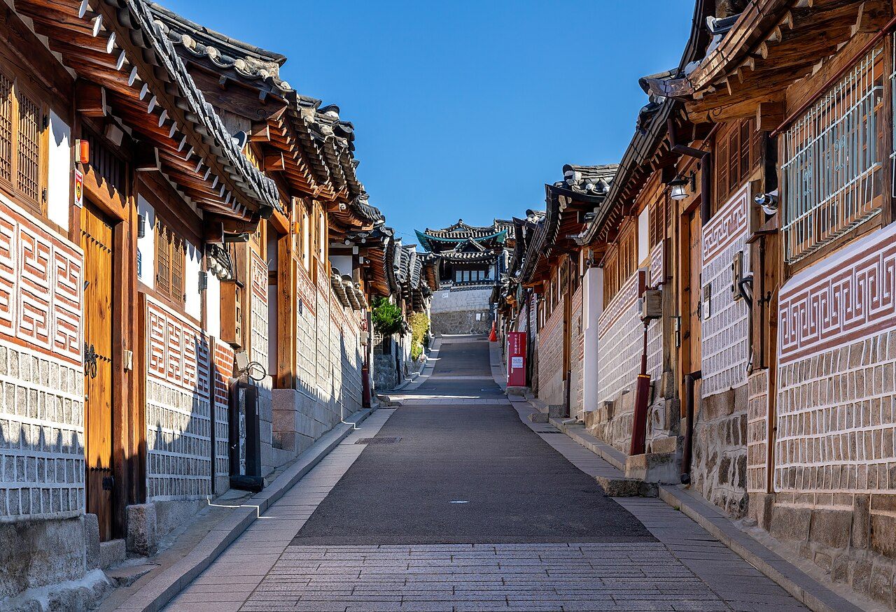 Bukchon Hanok Village — Seoul